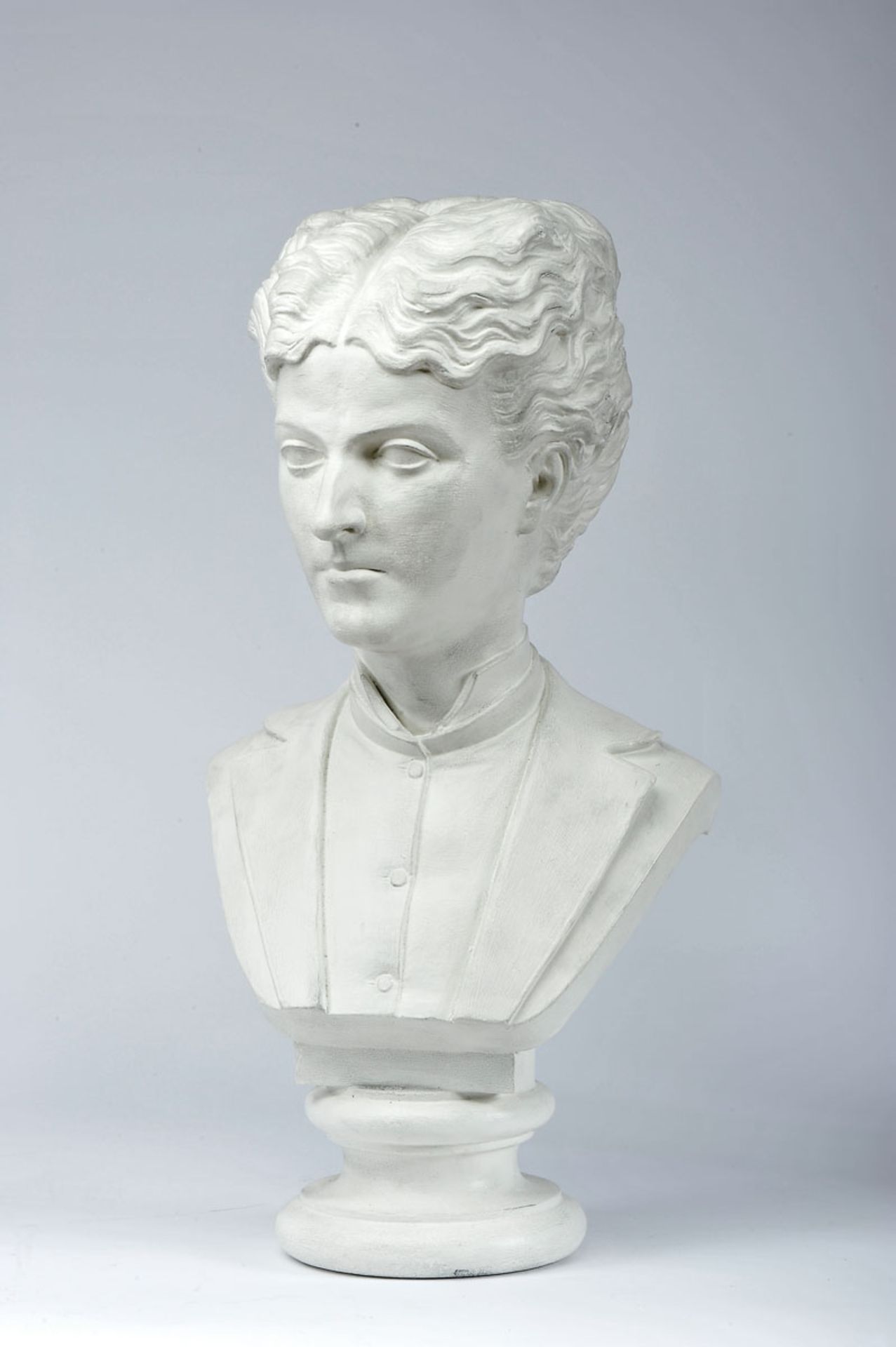 Bust of Queen Dona Maria Pia of Portugal, painted plaster sculpture, white monochrome decoration,