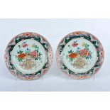 A Pair of Dishes, Chinese export porcelain, polychrome and gilt decoration "Flower vases", rim