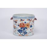A Cooler, Chinese export porcelain, "Imari" gadrooned decoration "Flowers", handles en relief,