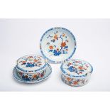 A Pair of Tub-shaped Butter Dishes with Stands, Chinese export porcelain, "Imari" decoration "