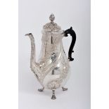 A Tripod Coffee Pot, D. José I, King of Portugal (1750-1777), 916/1000 silver, coiled decoration