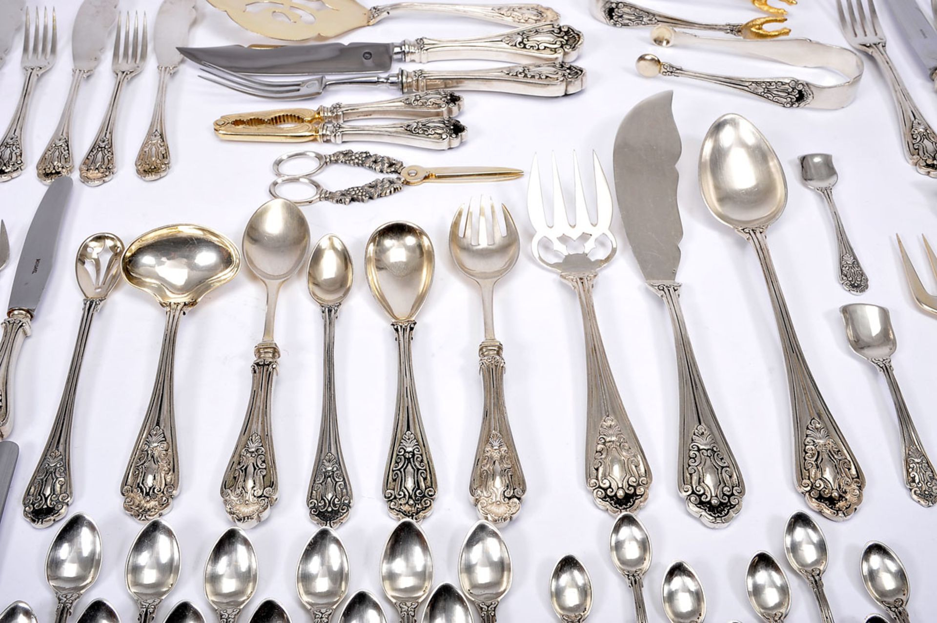 Flatware for 12 people, D. João V (King of Portugal) style,, 833/1000 silver, consisting of 23 - Bild 5 aus 6
