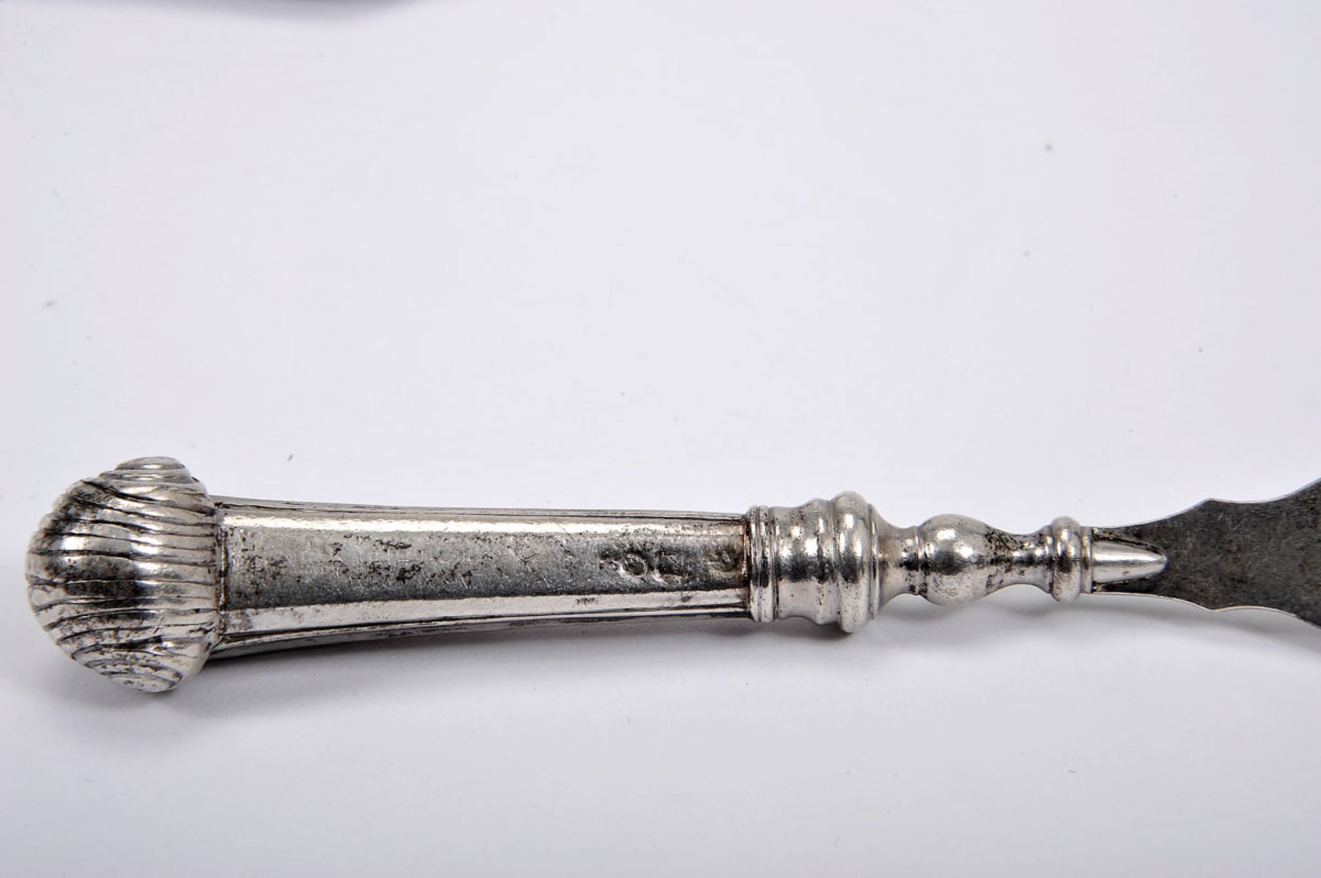 A Set of twelve "pistol handle" fish cutlery, D. João V (King of Portugal) style,, silver, - Bild 4 aus 4