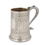 An embossed silver tankard, silversmiths John Langlands I & John Robertson I, New [...]