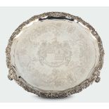 A large molten, embossed and chiselled silver salver, silversmith Benjamin Smith, [...]