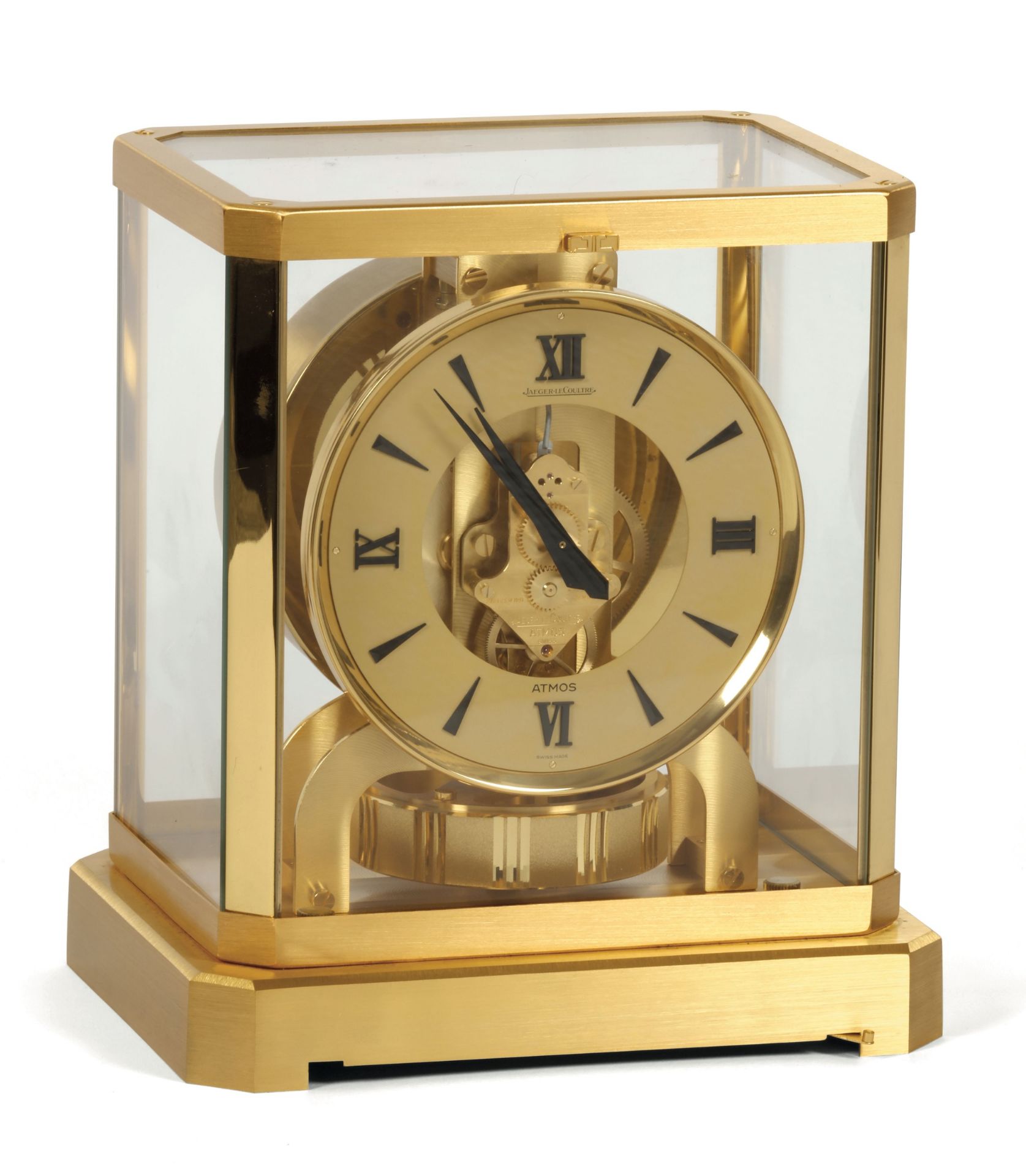 Jaeger-LeCoultre, "Atmos", No. 546162. - Fine, rectangular, gilt brass mantel clock [...]