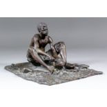 Anton van Wouw (1862-1945) - dark brown patinated bronze - "The Mieliepap Eater" - Seated African