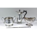 A George III silver oval sugar basket with reeded mounts to rim and conforming bale handle, the