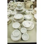 NORITAKE 'HOMOURESQUE' PATTERN DINNER WARES, 29 PIECES, WINDSOR PART TEA SERVICE AND TOZNANA ITALIAN