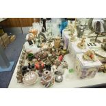 MIXED LOT - TO INCLUDE; FIVE BEATRIX POTTER 'BORDER' FIGURES (ONE A.F.) VARIOUS DECORATIVE ITEMS