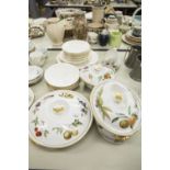 ROYAL WORCESTER 'EVENSHAM' PATTERN OVEN TO TABLE WARES, ROYAL ALBERT 'FOR ALL SEASONS' DAYBREAK