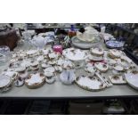 ROYAL ALBERT CHINA 'OLD COUNTRY ROSES' DINNER, TEA AND DESSERT SERVICE