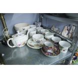 A QUANTITY OF TWENTIETH CENTURY CERAMIC TABLE WARES TO INCLUDE; A ROYAL CROWN DERBY PART TEA