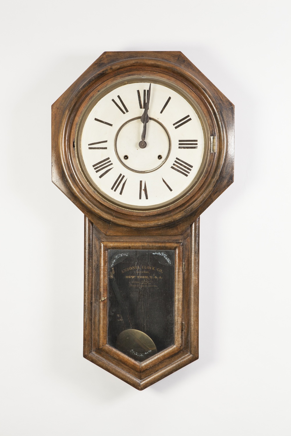 EARLY TWENTIETH CENTURY ANSONIA WALL CLOCK, the 12" Roman dial powered by a spring driven movement - Image 2 of 2