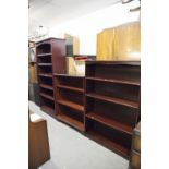 A REPRODUCTION DARK MAHOGANY BOOKCASE, WITH FIVE SHELVES, ANOTHER SIMILAR WITH THREE SHELVES AND