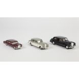 DINKY TOYS ROLLS ROYCE PHANTOM MODEL NO 152 black with driver and two passengers, almost mint