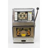 CIRCA 1960, BALLY 'GOLD AWARD' 1p ONE ARM BANDIT GAMING MACHINE