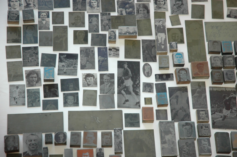 COLLECTION OF NEWSPAPER PRINTING PLATES AND BLOCKS RELATING TO FOOTBALL IN THE 1970/ 80's, players - Image 3 of 4