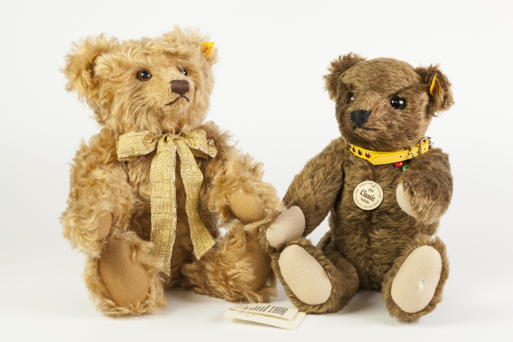 TWO STEIFF 'CLASSIC' TEDDY BEARS WITH GROWLERS, comprising: 1909, and 004421, 13" (33cm) high, (2)