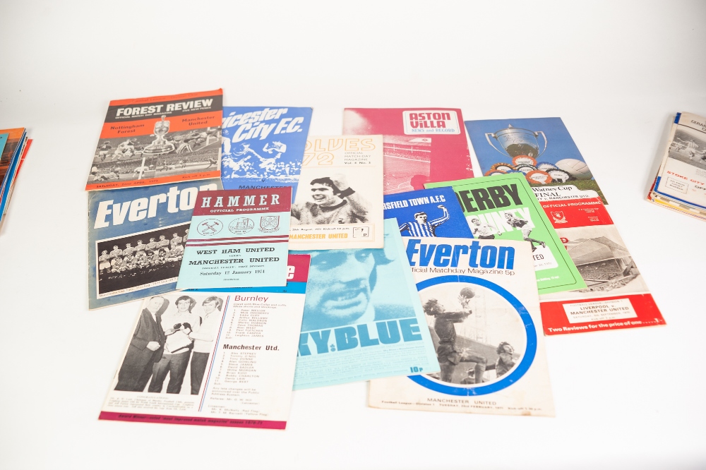 QUANTITY OF MANCHESTER UNITED PROGRAMMES FROM 1966/67 SEASON to 1974/75 season (95) - Image 3 of 4