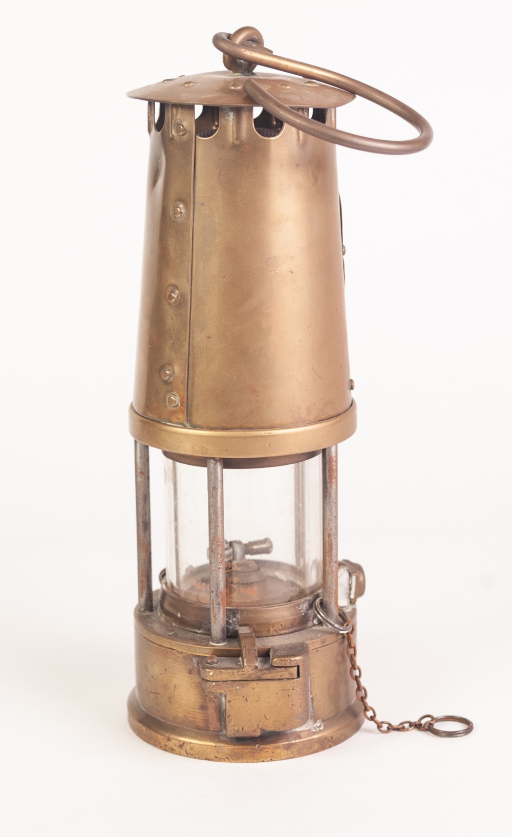A BRASS CASED PROTECTOR LAMP AND LIGHTING TYPE 6 MINISTRY OF POWER MINERS SAFETY LAMP - Image 2 of 2