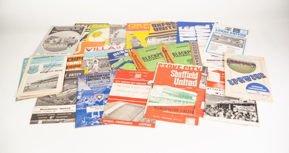 QUANTITY OF MANCHESTER UNITED PROGRAMMES FROM 1966/67 SEASON to 1974/75 season (95) - Image 2 of 4