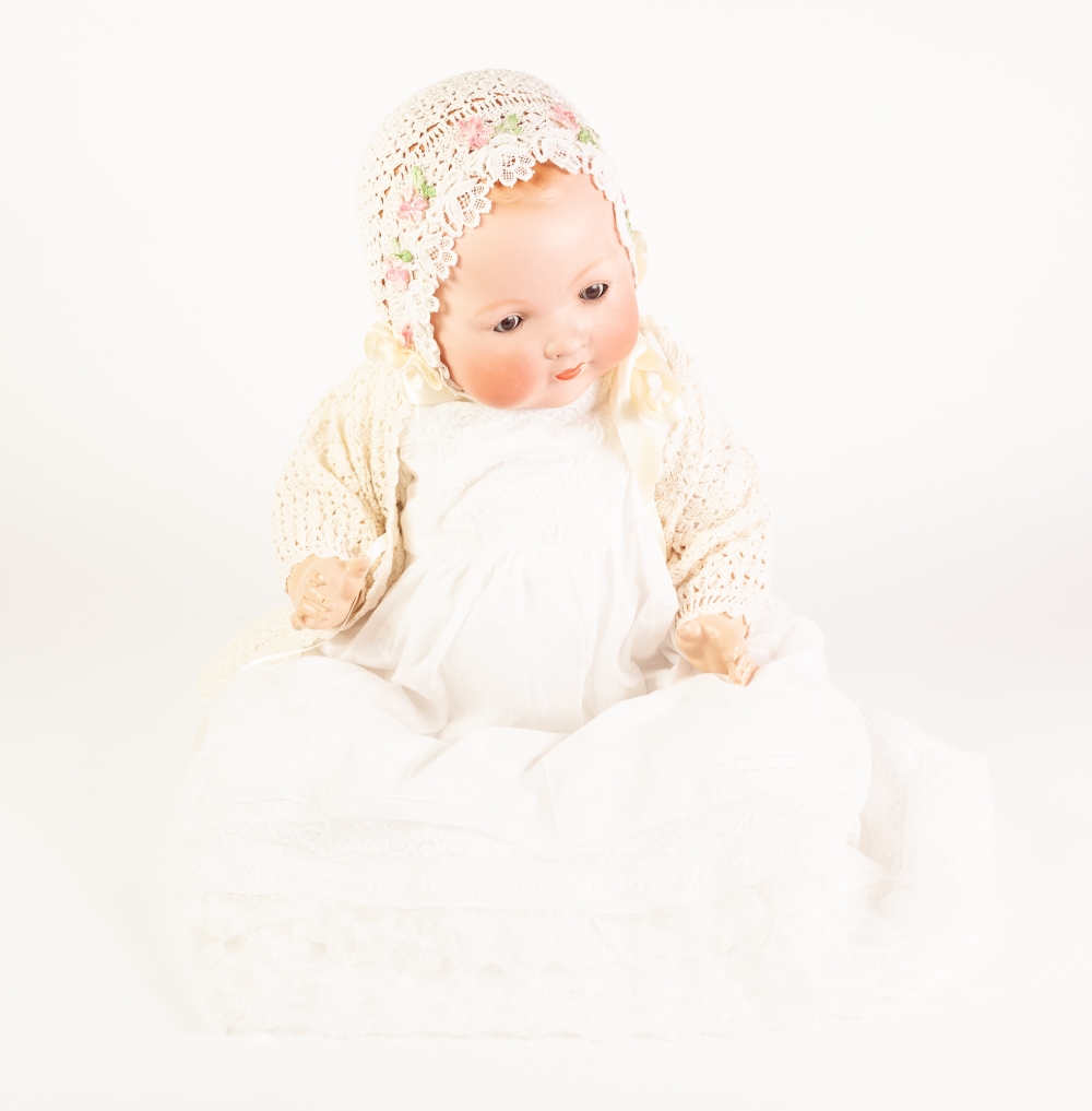 AN EARLY TWENTIETH CENTURY ARMAND MARSEILLE BISQUE HEAD BABY DOLL, with sleeping brown eyes and open