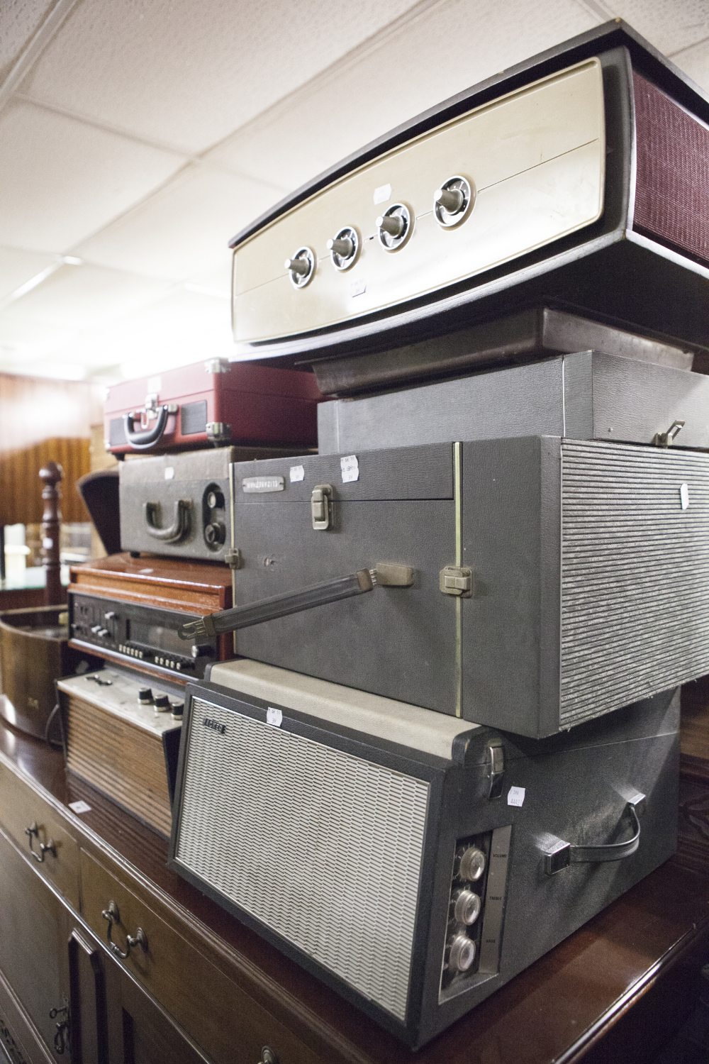 SIX VARIOUS VINTAGE RECORD PLAYERS