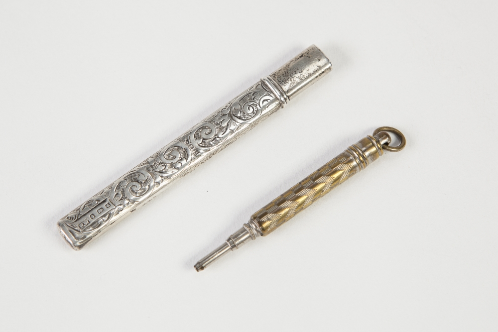 EDWARD VII ENGRAVED SILVER SCISSORS CASE, of typical form with foliate scroll engraved decoration, 3