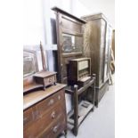 AN EARLY TWENTIETH CENTURY OAK HALL STAND, MIRRORED PANEL, SINGLE DRAWER WITH UMBRELLA STAND