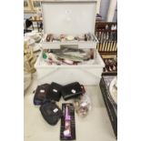 A MODERN SEWING BOX WITH CONTENTS, CONCERTINA TRAY WITH A SELECTION OF LADIES PURSES, A LIGHTER,