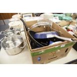 A COLLECTION OF ALUMINIUM COOKING PANS, LARGE EXAMPLES WITH LIDS, NON-STICK FRYING PANS, INCLUDING