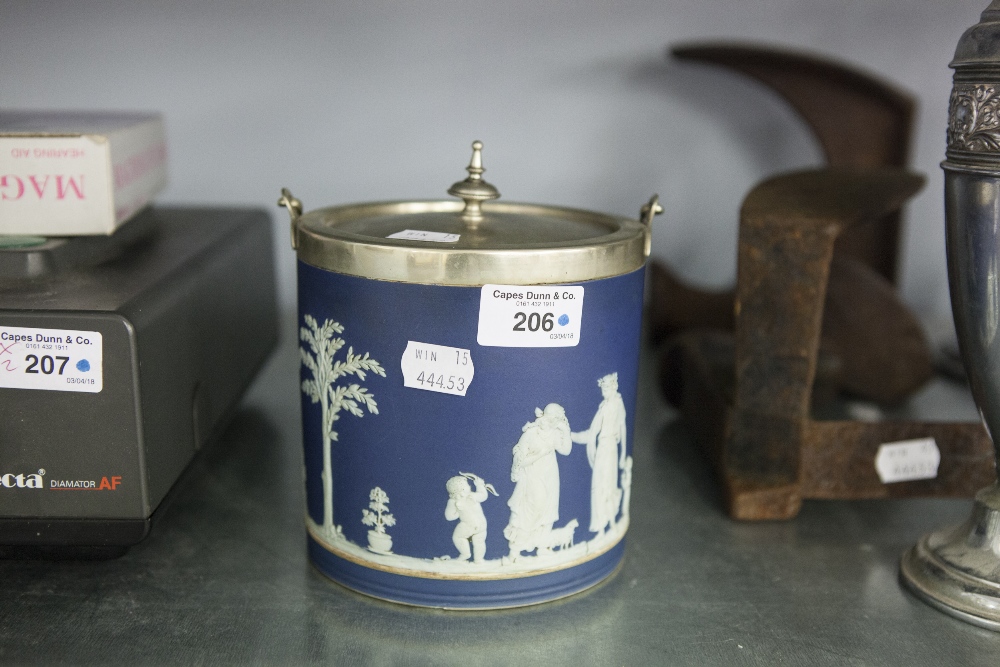 19th CENTURY WEDGWOOD JASPER WARE BISCUIT BARREL WITH PLATED MOUNTS AND LID