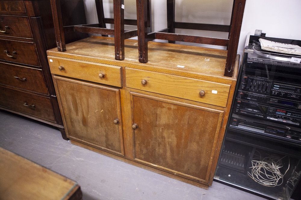 1970'S OAK SIDEBOARD