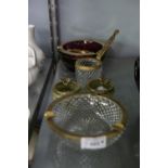 A GILT METAL AND GLASS CIGARETTE DISPENSER ON STAND, WITH MATCHING LARGE CIRCULAR ASHTRAY; A RUBY