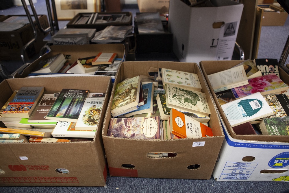 A QUANTITY OF HARDBACK AND PAPERBACK BOOKS, VARIOUS AUTHORS AND SUBJECTS