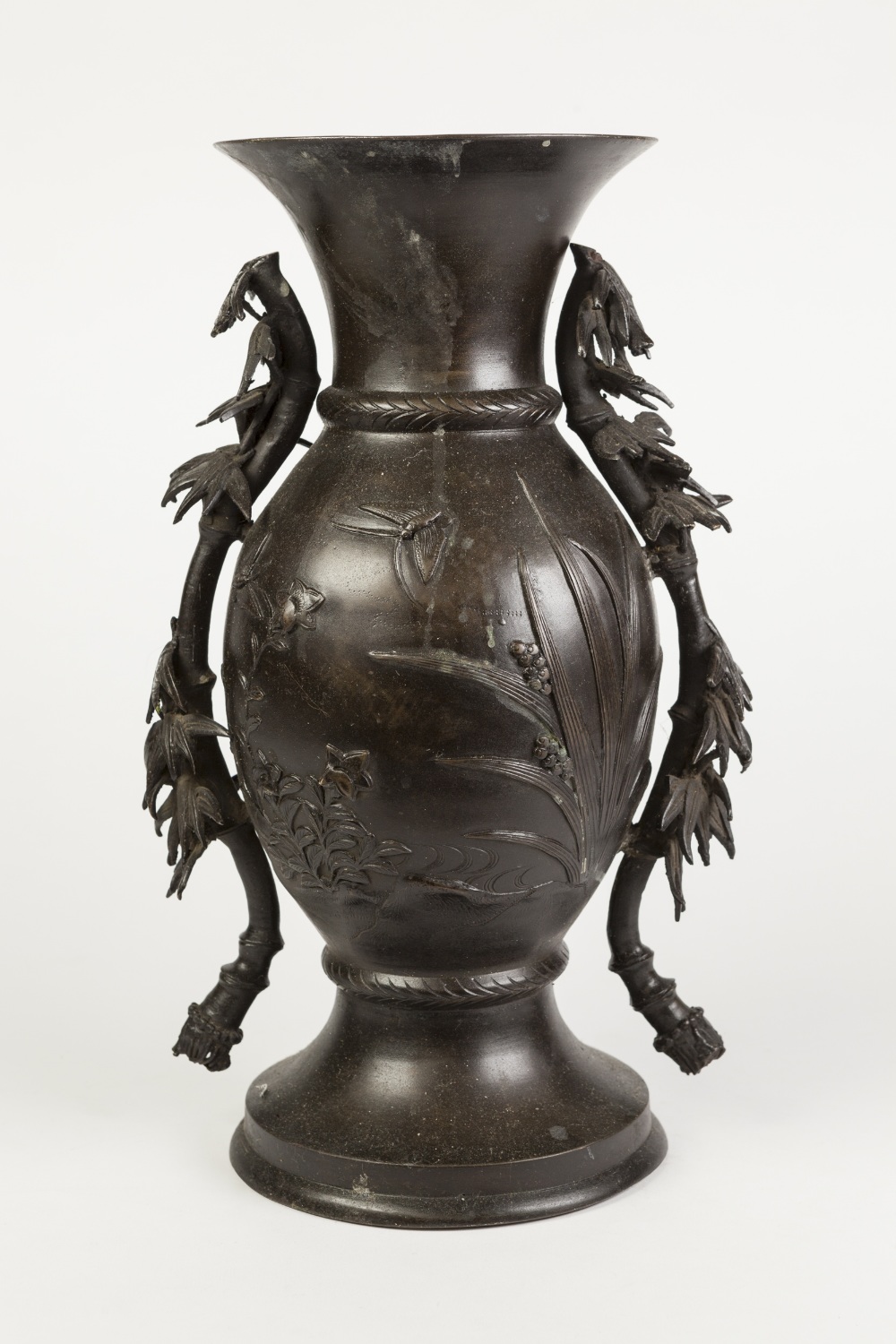 AN EARLY TWENTIETH CENTURY JAPANESE PATINATED BRONZE VASE, cast in relief with cranes amongst - Image 2 of 2