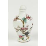 A CHINESE LATE QING DYNASTY SNUFF BOTTLE of inverted baluster shape with stopper, painted in famille