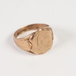 9ct GOLD SIGNET RING, with shield shaped top, Birmingham 1929, 5.4gms, ring size 'P/Q'