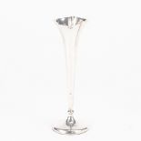 A LATE VICTORIAN SILVER TREFOIL TRUMPET SHAPED BUD VASE, on circular base, 6 1/2" high, Birmingham