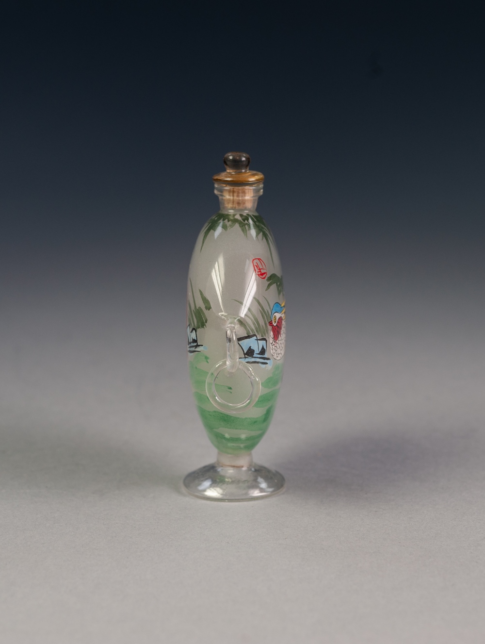 20th CENTURY CHINESE GLASS SNUFF BOTTLE, inside painted with mandarin ducks and geese, the bottle - Image 4 of 5