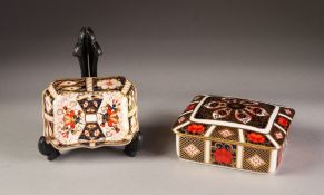 TWO PIECES OF MODERN ROYAL CROWN DERBY JAPAN PATTERN CHINA, comprising: OBLONG BOX AND COVER, 4 ¼" X