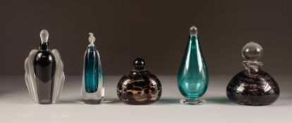 FIVE MODERN CASED GLASS PERFUME BOTTLES AND STOPPERS, including a speckled brown example by