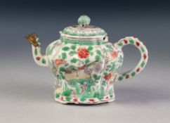 KANG HSI CHINESE FAMILLE VERTE PORCELAIN SMALL TEAPOT AND COVER, with bud finial, the body oval