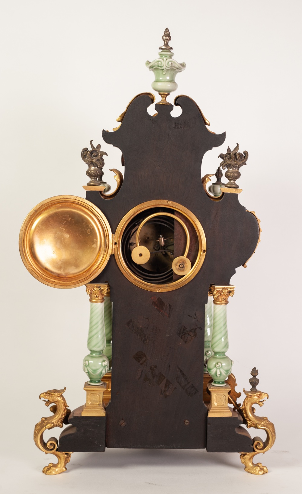 REPRODUCTION GILT METAL AND CELADON GLAZED PORCELAIN MOUNTED MAHOGANY MANTLE CLOCK IN THE ROCOCO - Image 4 of 6