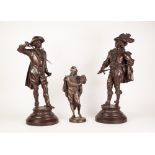 PAIR OF MODERN REPRODUCTION CAST METAL FIGURES OF MUSKATEERS, mid brown patination, each modelled