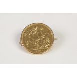 VICTORIAN GOLD SOVEREIGN 1887, with loose gold frame as a brooch, 9.5gms gross