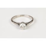 18ct WHITE GOLD AND PLATINUM RING, SET WITH A SOLITAIRE DIAMOND, approx 3/4ct, ring size 'N/O'