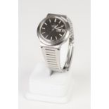 GENTS OMEGA STAINLESS STEEL WRIST WATCH, with quartz movement, circular dial with batons, sweep