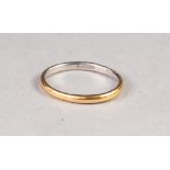 A WEDDING RING, 2.8gms